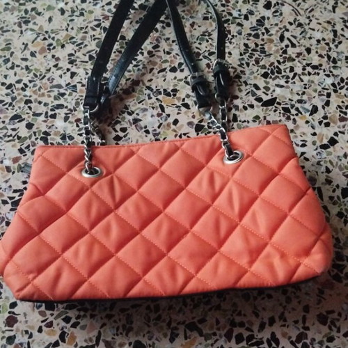 Handbag like new, black and orange