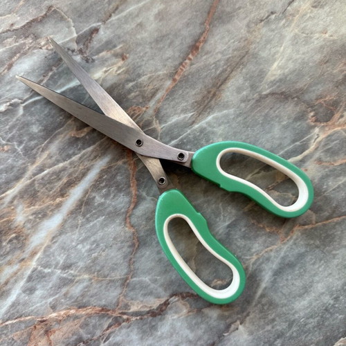 Cooking scissors new for herbs