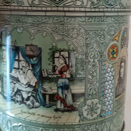 Metal box used from Germany 1997, diameter 10cm