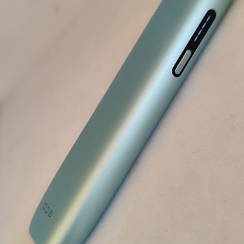 IQOS ILUMA i ONE Breeze Blue device like new
