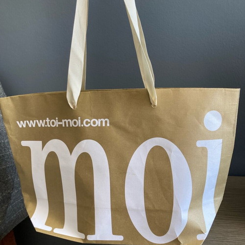 Toi & Moi paper bag like new, medium size