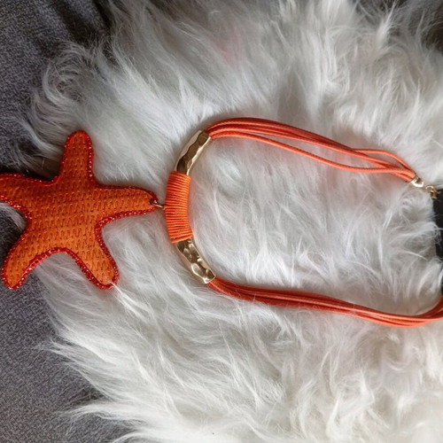 Starfish necklace new, orange with leather