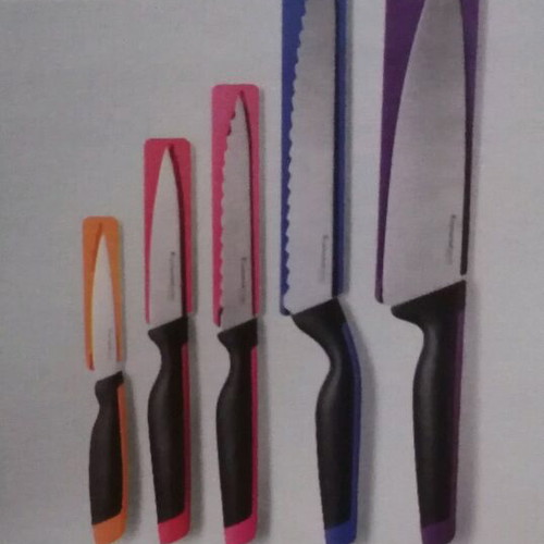 Tupperware ergonomic knives new set with sheath