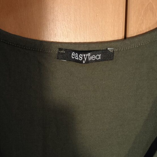 Summer T-shirt used, dark green, elastic fabric with original sleeves
