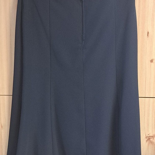 Midi skirt black, like new, size XXL 44 16
