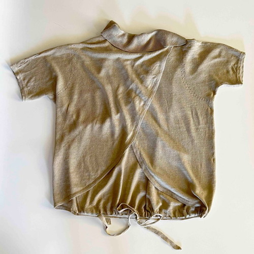 Stefanel blouse with open back, like new, size M beige