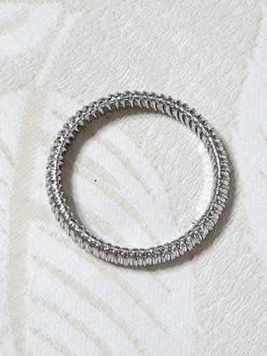 Bracelet handcuff silver new, elegant and shiny