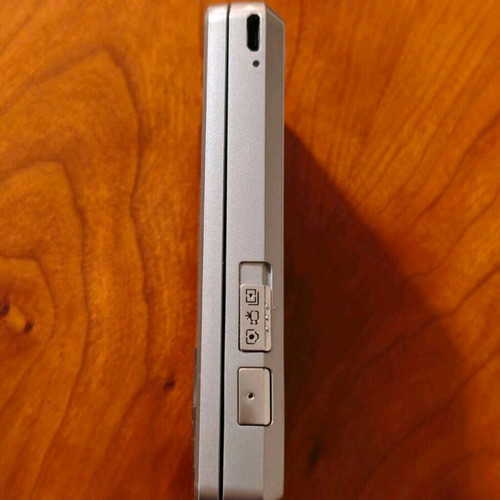 Motorola ZN300 μεταχειρισμένο σε άριστη κατάσταση με καλώδιο φόρτισης και φορτιστή