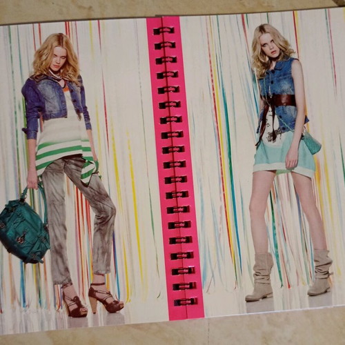 AIGNER fashion show DVD like new with Toi-Moi fashion magazine gift