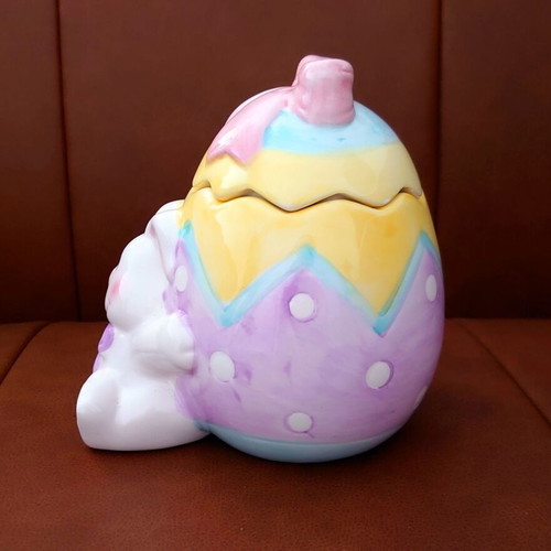 Easter decorative ceramic vase new with lid and bunny