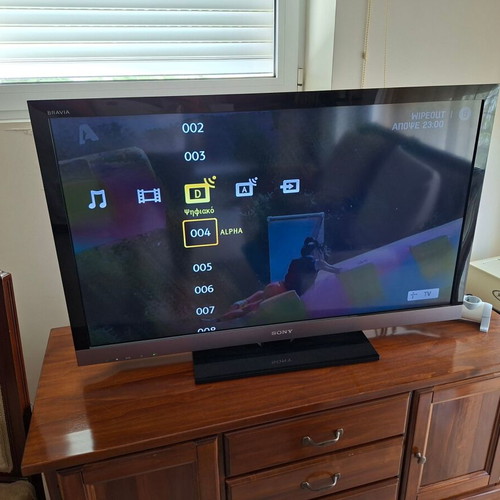 Sony Bravia KDL 40EX600 40-inch LCD TV used, full HD