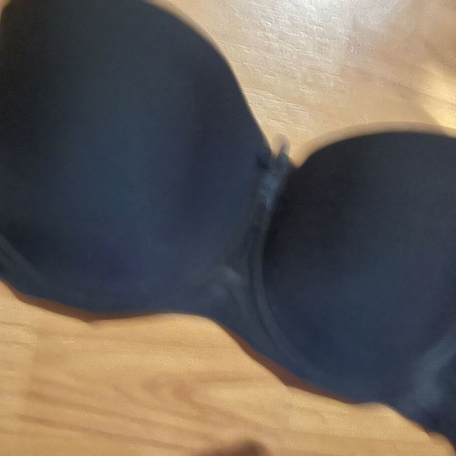 Strapless Bra No44 like new, black, padded with underwire