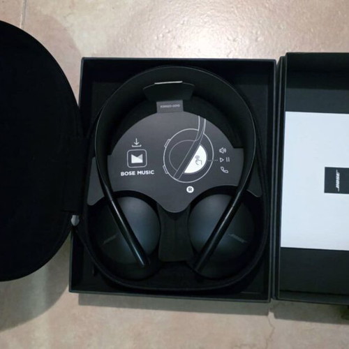 Bose NC 700 Wireless Bluetooth Active Noise Cancelling Over Ear Headphones new