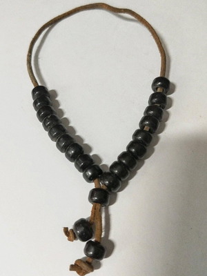 Worry beads like new on thick leather cord vintage