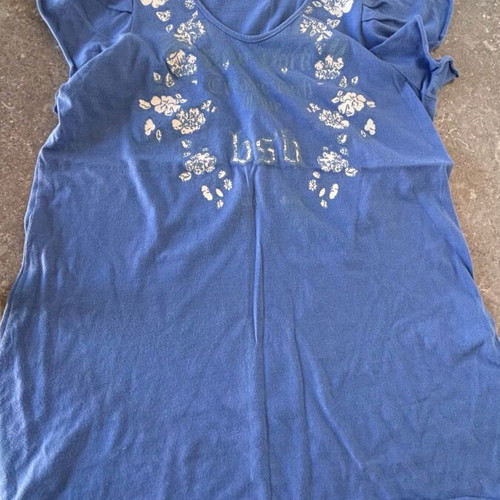 BSB women's blue medium blouse like new with wide sleeves
