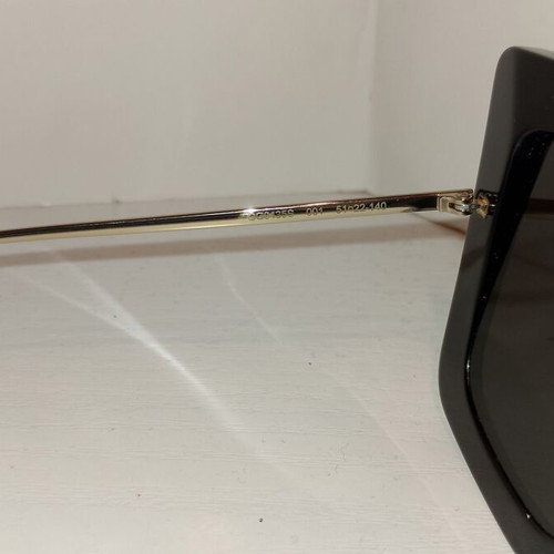 Gucci GG0435S 001 51-22-140 women's sunglasses like new