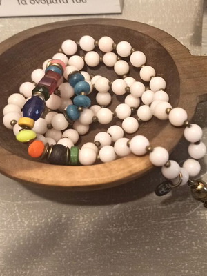 Rosary with tassel of chains and glass beads like new