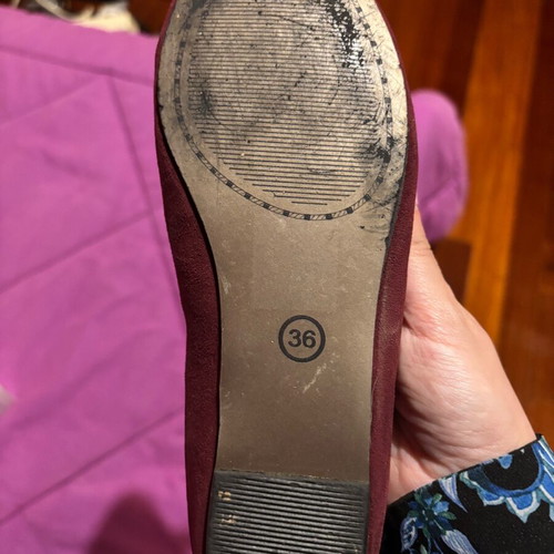 Suede flat shoes like new, burgundy, size 36