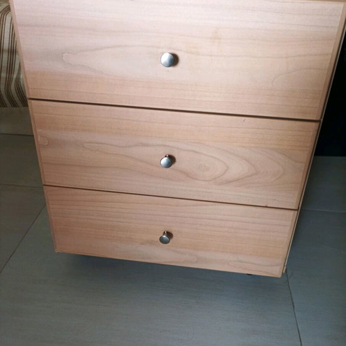 SATO office drawer like new, wheeled with three drawers and keys
