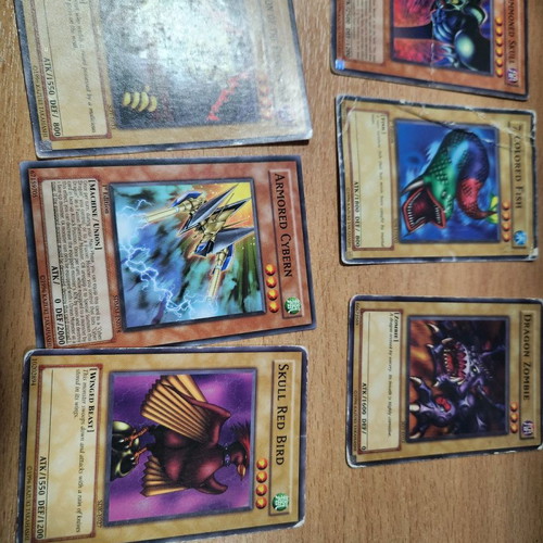 Yugi Oh card pack used, complete set