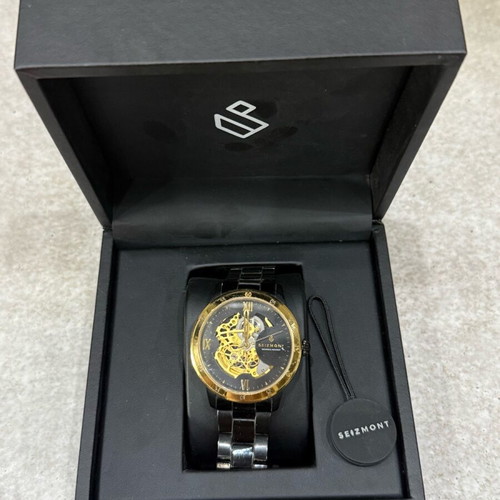 Seizmont watch used, black with kinetic mechanism