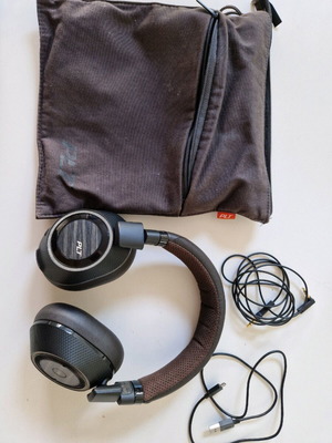 Plantronics BackBeat Pro 2 използвани безжични слушалки с шумопотискане
