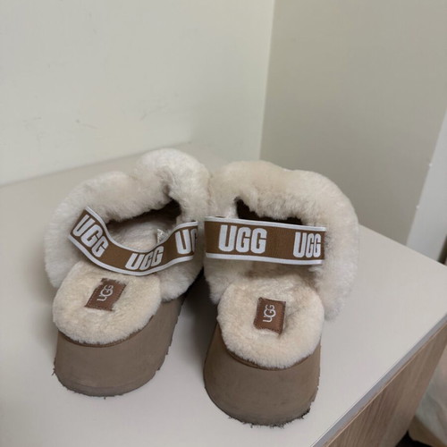 Ugg like new, size 41, sold separately