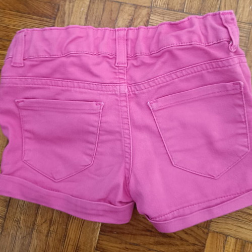 Benetton pink denim shorts like new, size 6-7 years
