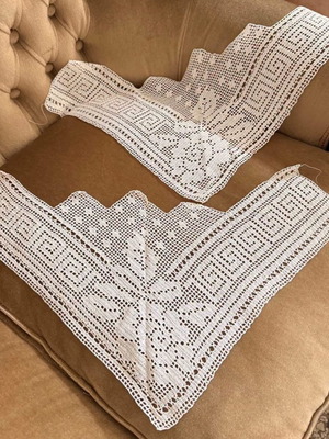 Handmade lace set like new, 2 pieces 55x37x13 cm
