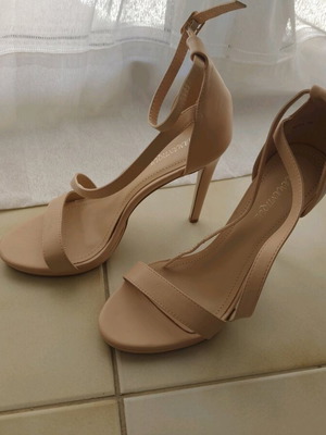 Women's sandals like new, size 39, beige, 12cm heel