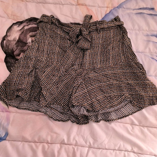 Zara checked skirt shorts like new, size medium