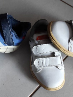 Pack of used shoes, Lacoste leather size 20 and Adidas size 30