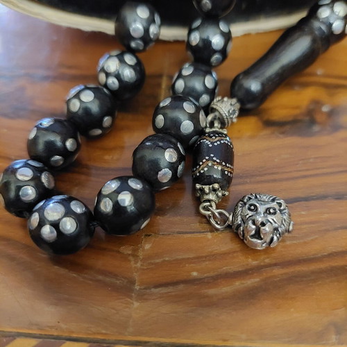 Komboloi with 27 ebony beads and silver metal inlays new