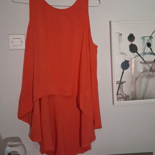 Enzzo top coral size M like new