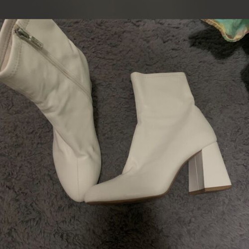 Aldo boots white leather ankle block heel like new