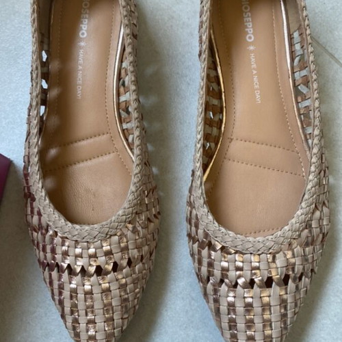 Gioseppo leather flats like new, beige, size 38