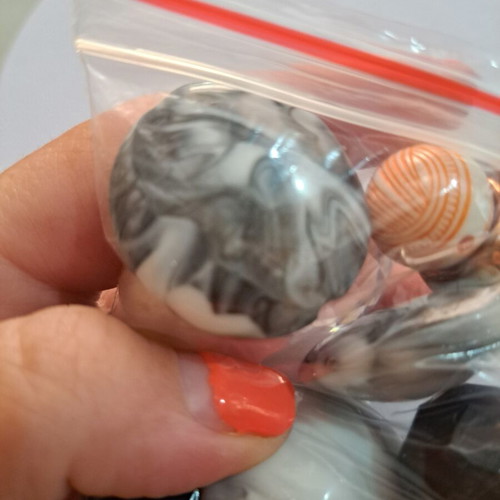 Large beads 77g like new