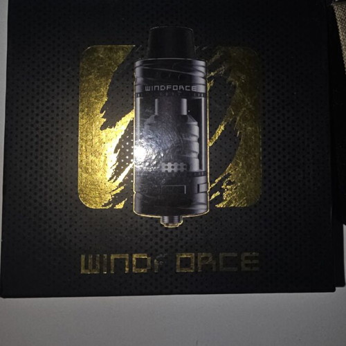 Vape atomizers Hustur good condition and Windforce like new with accessories