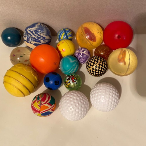 Toy balls used, pack of 21, various types