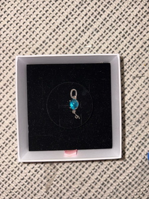 Charm blue Pandora like new