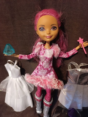 Κούκλα Mattel Ever After High Briar Beauty Epic Winter σαν καινούργιο με πολλά δώρα