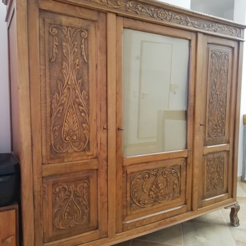 Vintage solid walnut bookcase used furniture with Queen Anne legs