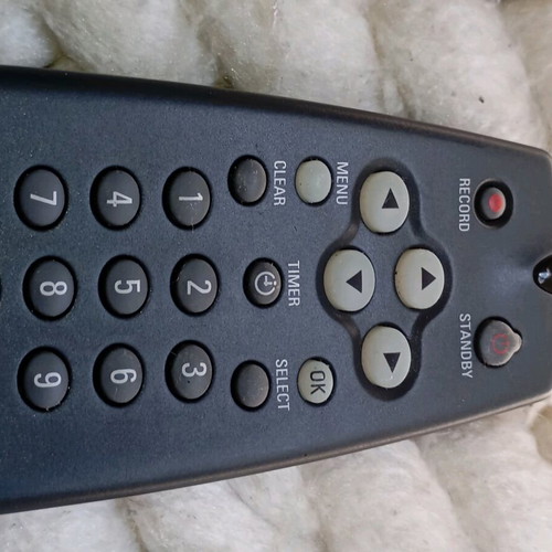 Philips RT-567/101 remote control used