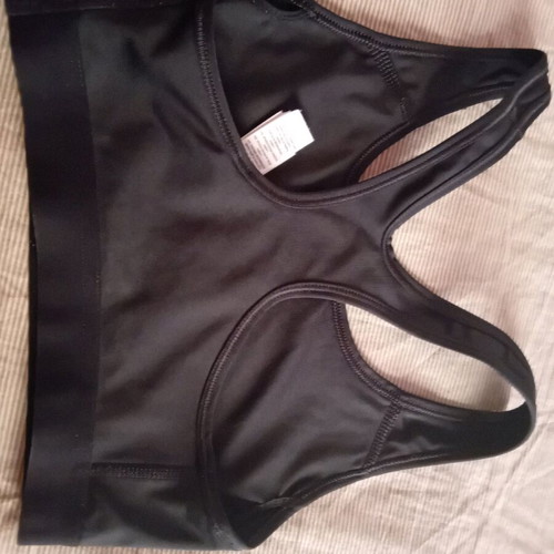 Μπουστάκι Nike μαύρο σαν καινούργιο, μέγεθος S