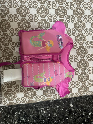 Life jacket for girls like new with sea water marks