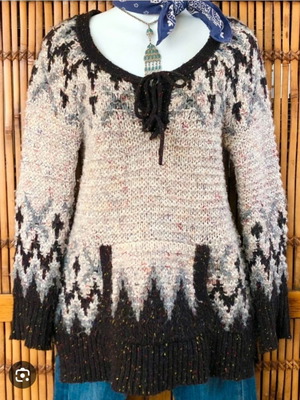 Free People Nordic sweater like new, multicolor with front pocket