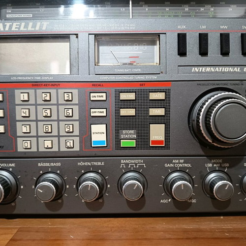Grunding Satellit International 650 vintage portable radio used
