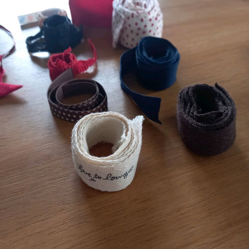 Short ribbons used, assorted colours and patterns