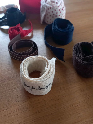 Short ribbons used, assorted colours and patterns