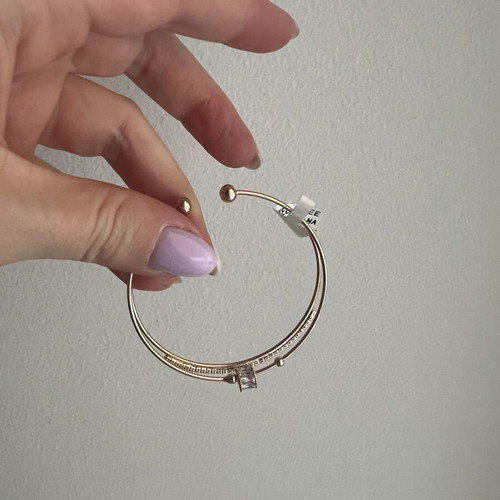 Rose gold bracelet new, for thin wrist